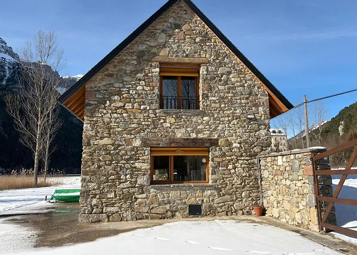 Borda Del Llano * Bielsa